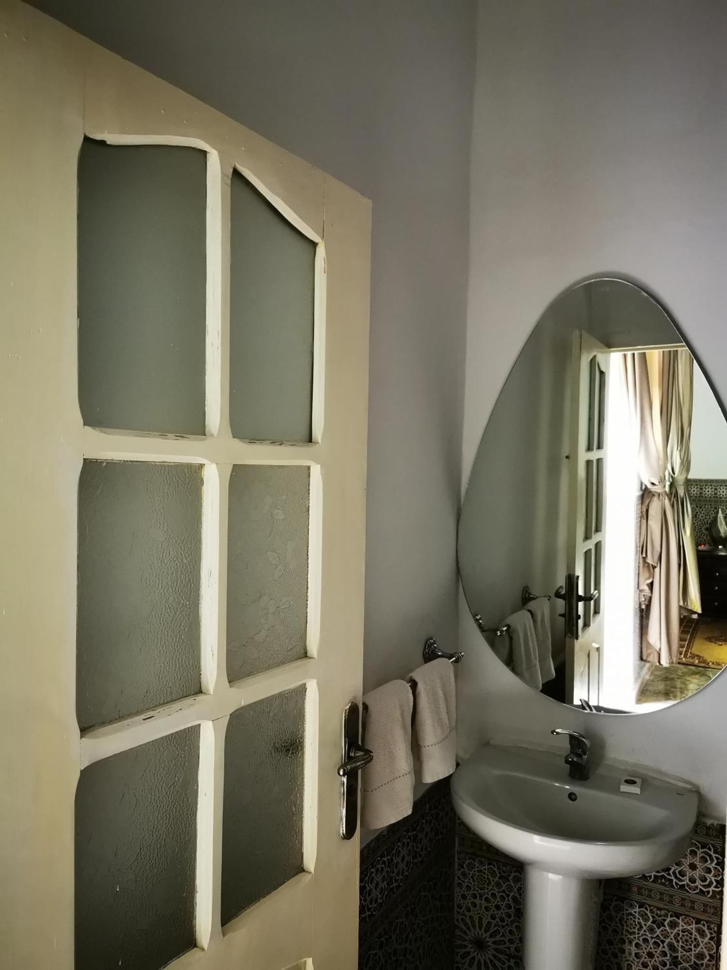 Riad Dar Al Fassia Ουζντά Δωμάτιο φωτογραφία